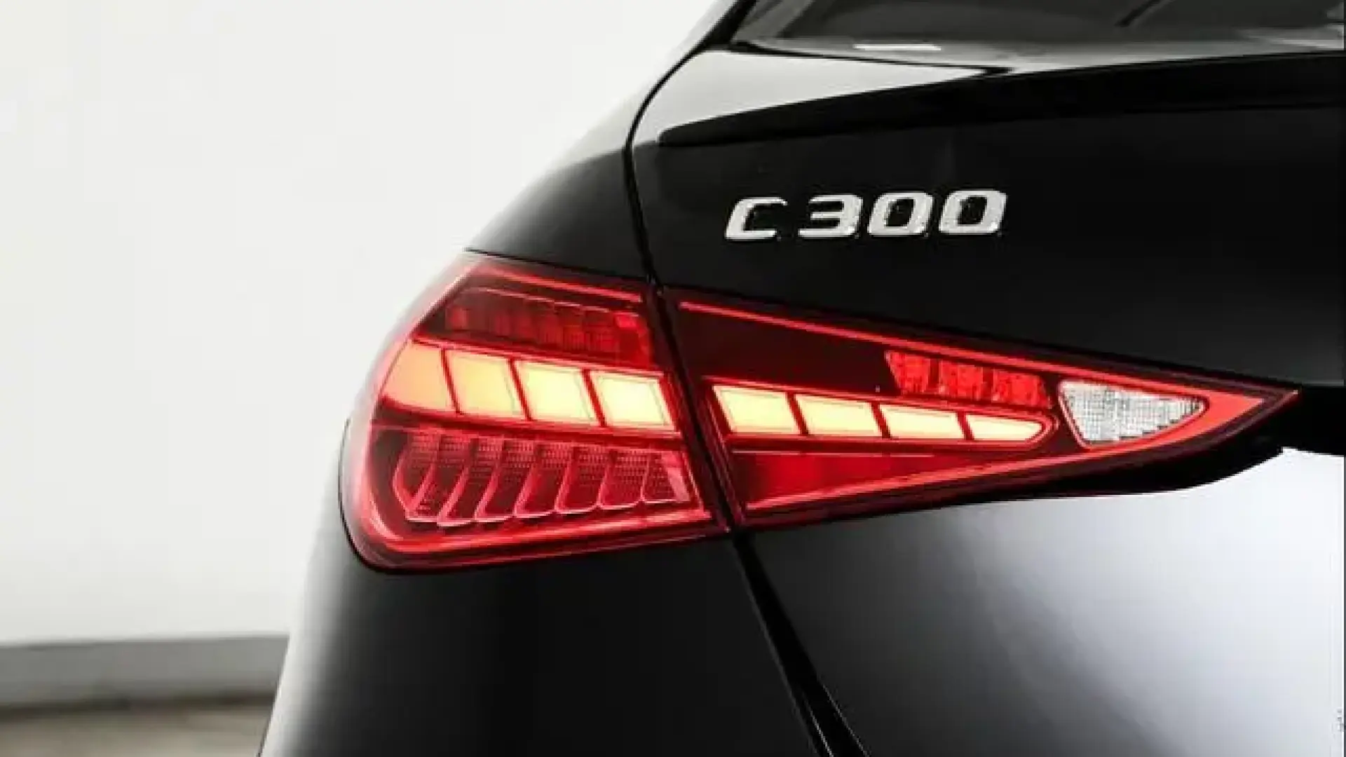 Mercedes-Benz C300 4MATIC 2024